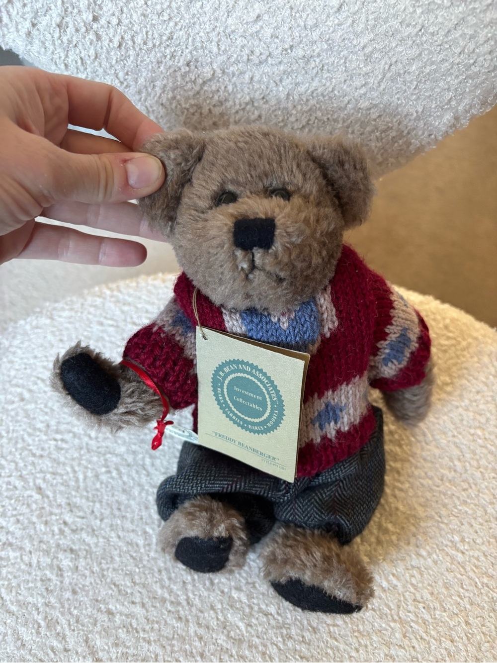 Boyds Bears “Freddy Beanberger” Retired Plush Bear w/ Tags Sweater Outfit
